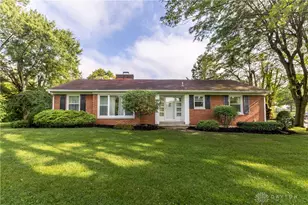 7853 Chambersburg Rd, Huber Heights, OH 45424 - Photo 1