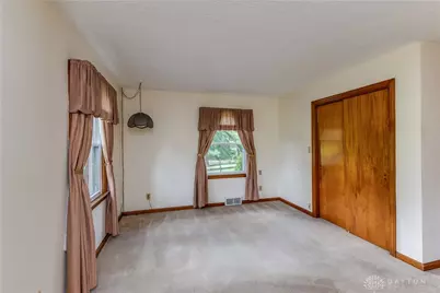 7853 Chambersburg Road, Huber Heights, OH 45424 - Photo 14