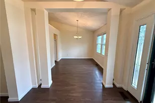 10029 Village Tree Ct, Miamisburg, OH 45342 - Photo 6