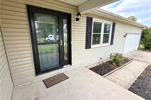 10029 Village Tree Ct, Miamisburg, OH 45342 - Photo 2