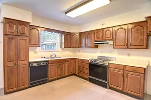 5906 Homedale St, West Carrollton, OH 45449 - Photo 12