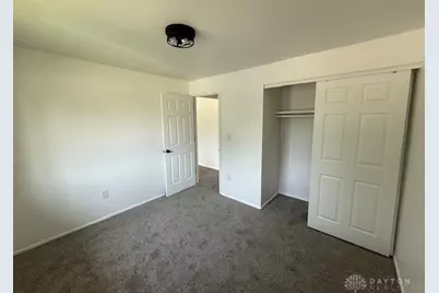 5490 Bellefontaine Road, Huber Heights, OH 45424 - Photo 8
