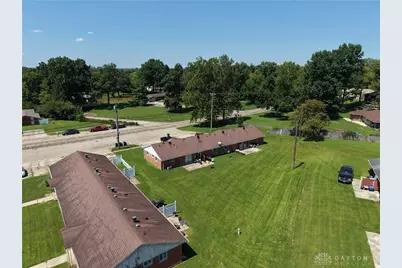 5490 Bellefontaine Road, Huber Heights, OH 45424 - Photo 18