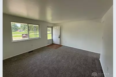5490 Bellefontaine Road, Huber Heights, OH 45424 - Photo 4