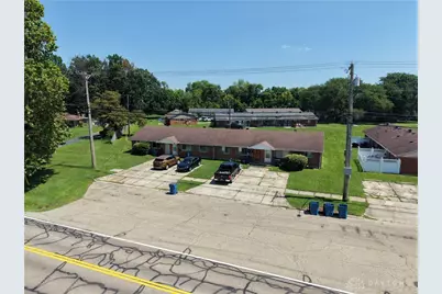 5490 Bellefontaine Road, Huber Heights, OH 45424 - Photo 12
