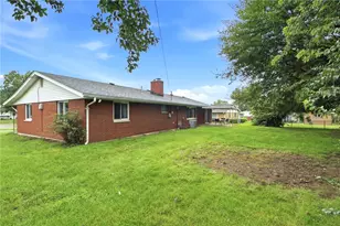 555 Adrian Ct, Fairborn, OH 45324 - Photo 38