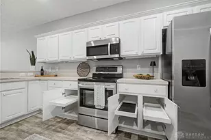 8823 Birkdale Hills Cir, Washington Twp, OH 45458 - Photo 24