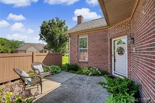 8823 Birkdale Hills Cir, Washington Twp, OH 45458 - Photo 4