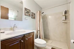 135 Whispering Pines Dr, Springboro, OH 45066 - Photo 4