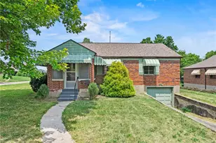 201 Castlewood Ave, Harrison Twp, OH 45405 - Photo 4