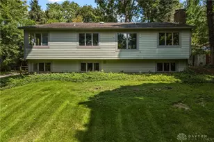 303 E Whipp Rd, Centerville, OH 45459 - Photo 2