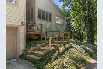 303 E Whipp Road, Centerville, OH 45459 - Photo 6