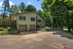 303 E Whipp Rd, Centerville, OH 45459 - Photo 4