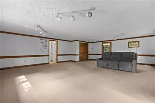 7565 Newbury Rd, Bethel Twp, OH 45371 - Photo 34