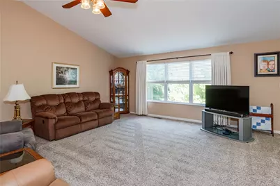 61 Lakeridge Drive, Franklin, OH 45005 - Photo 8