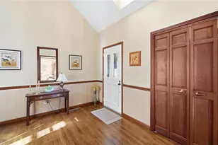 2340 Rockingham Dr, Troy, OH 45373 - Photo 6