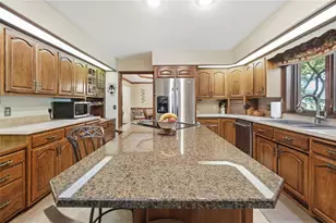 2340 Rockingham Dr, Troy, OH 45373 - Photo 18