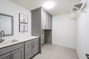 9641 Todd Dr, Cincinnati, OH 45242 - Photo 60