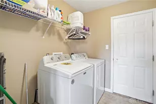 2571 Sunset Maple Dr, Tipp City, OH 45371 - Photo 12