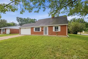2013 Connecticut Dr, Xenia, OH 45385 - Photo 2