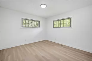 1950 W Skyview Dr, Beavercreek, OH 45432 - Photo 18