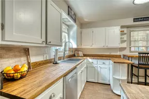 900 Devonshire Rd, Dayton, OH 45419 - Photo 10