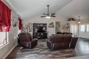 165 Hampton Pl, Troy, OH 45373 - Photo 10