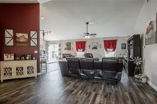 165 Hampton Pl, Troy, OH 45373 - Photo 6
