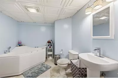 6852 Olde Greenbrier Lane, Centerville, OH 45459 - Photo 24
