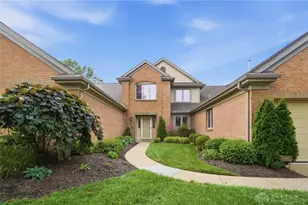 2662 Vienna Estates Dr, Miami Township, OH 45459 - Photo 2