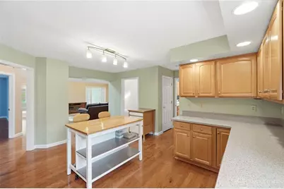 2662 Vienna Estates Drive, Miami Township, OH 45459 - Photo 14