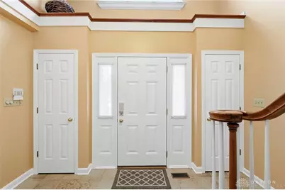 2662 Vienna Estates Drive, Miami Township, OH 45459 - Photo 6