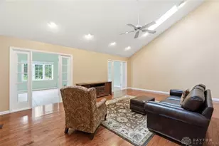 2662 Vienna Estates Dr, Miami Township, OH 45459 - Photo 28
