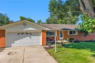995 Oak Dale Dr, Xenia, OH 45385 - Photo 1