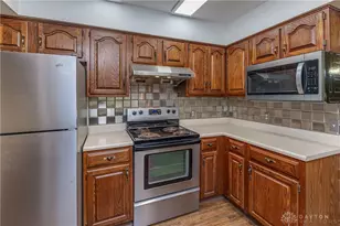 801 N Dorset Rd, Troy, OH 45373 - Photo 16