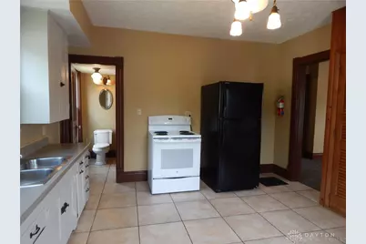 92 E Franklin Street, Dayton, OH 45459 - Photo 6