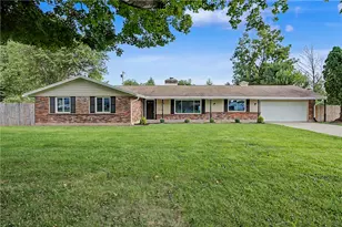 3920 Barrymore Ln, Beavercreek, OH 45440 - Photo 2