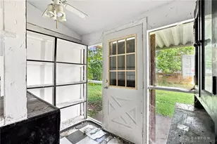 2019 Northern Ave, Cincinnati, OH 45224 - Photo 16