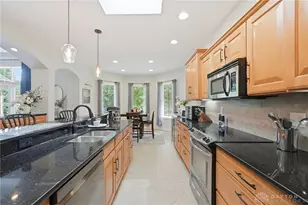 6790 Rosezita, Miami Township, OH 45459 - Photo 12