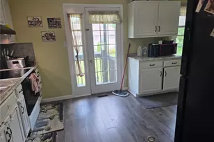 304 Westerly Hills Dr, Englewood, OH 45322 - Photo 2