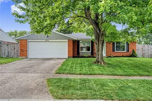 4802 Lodgeview Dr, Huber Heights, OH 45424 - Photo 1