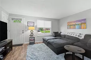 4802 Lodgeview Dr, Huber Heights, OH 45424 - Photo 8