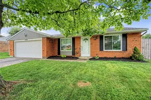 4802 Lodgeview Dr, Huber Heights, OH 45424 - Photo 4