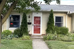 126 W Van Lake Dr, Vandalia, OH 45377 - Photo 2