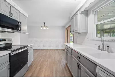 7315 Colegrove Drive, Huber Heights, OH 45424 - Photo 22