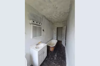 1027 W Riverview Avenue, Dayton, OH 45402 - Photo 36