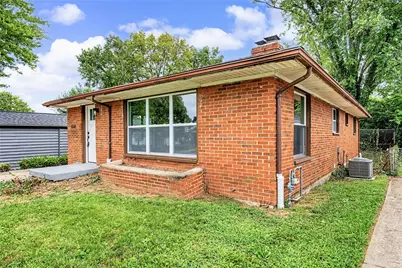804 Oakleaf Drive, Dayton, OH 45417 - Photo 2
