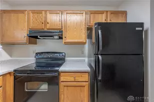 3143 Kerry Dr, Beavercreek, OH 45434 - Photo 8