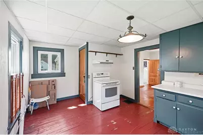 121 E Main Street, West Carrollton, OH 45449 - Photo 14