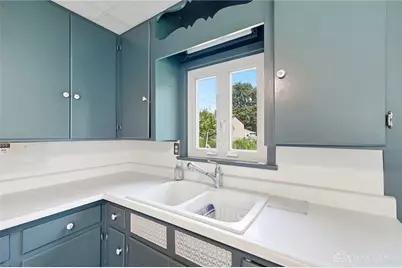 121 E Main Street, West Carrollton, OH 45449 - Photo 16